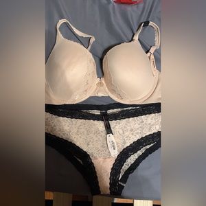 victoria’s secret bra and underwear set. BOTH NWT